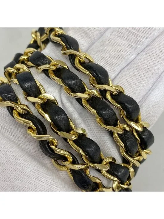 Chanel Shoulder Bag Quilted Lambskin Black Gold - Picture 9 of 10